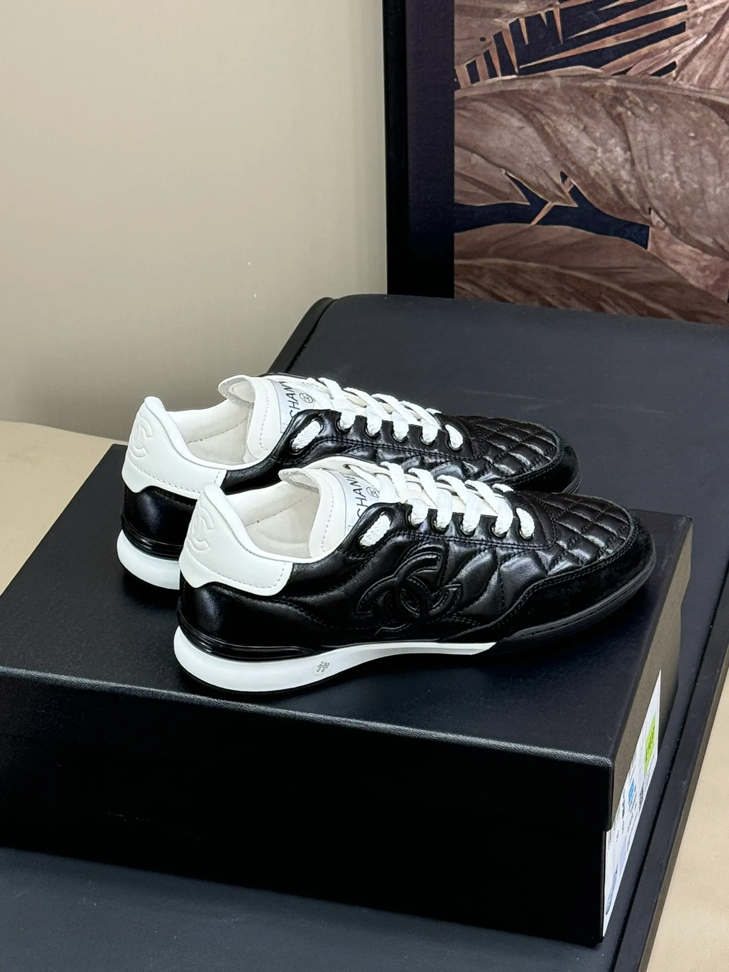 👟👟Ex-factory price 520👟👟chanel 24b sneakers new product 24 autumn and winter sneakers, the third generation of sneakers made of lambskin material, classic rhombus elements, extremely easy to wear, full of fashionability💯high-quality goods size 35-41